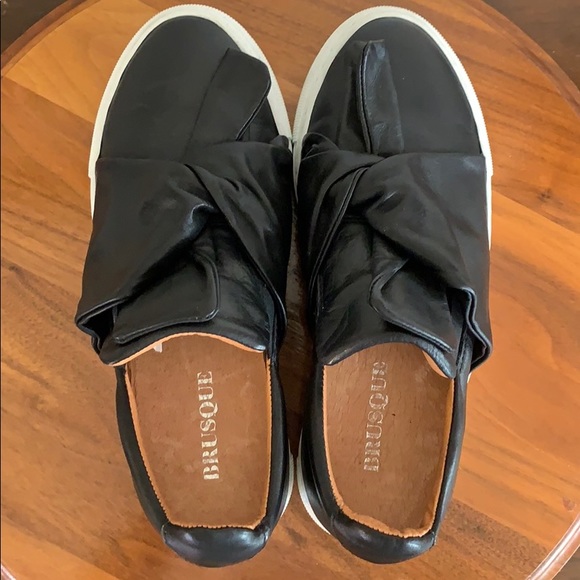Brusque shoes, Sz 6 1/2 - Picture 6 of 8